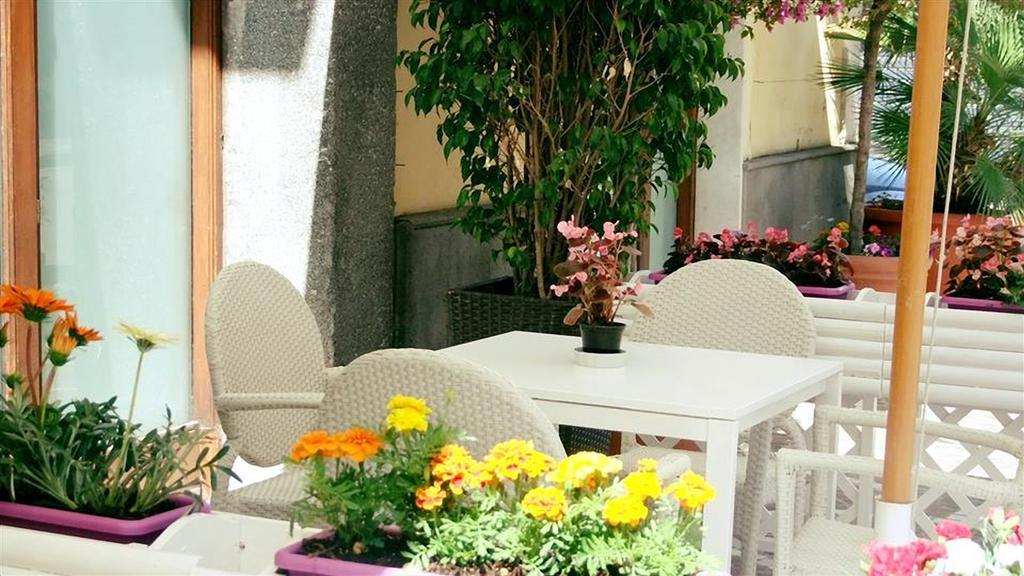 Hotel Ristorante Amitrano Pompeia Exterior foto