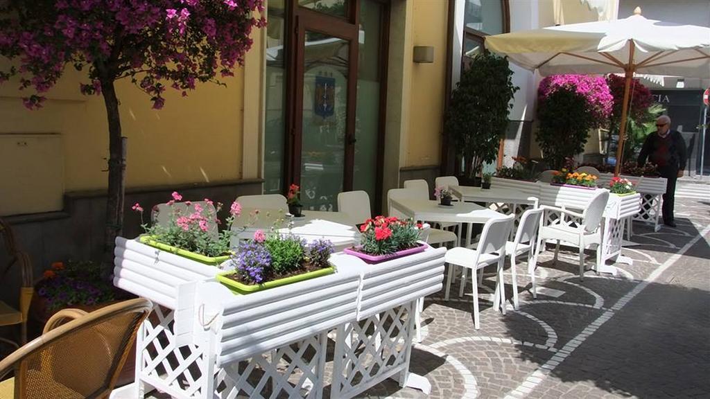 Hotel Ristorante Amitrano Pompeia Exterior foto